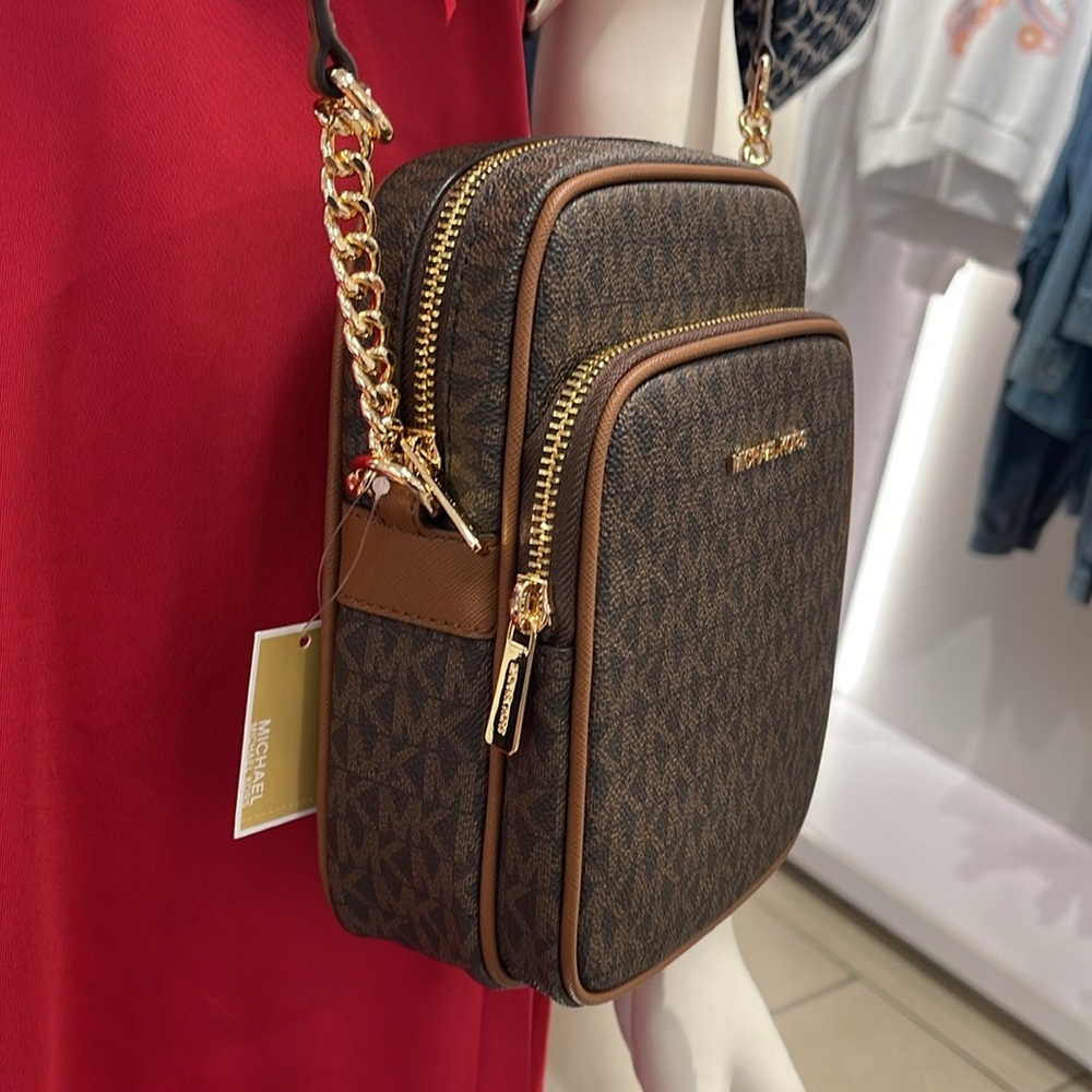 MICHAEL KORS Jet Set Travel Medium NS Logo Crossbody Flight Bag Messenger
Brown - Picture 12 of 16